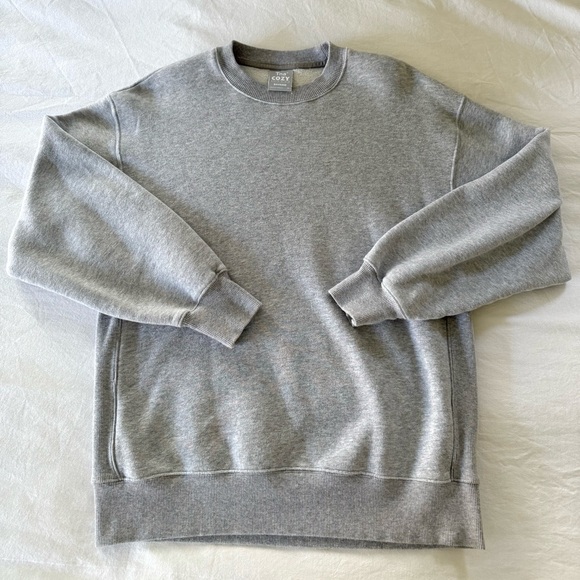 NWOT Aritzia TNA Cozy Fleece Boyfriend Crewneck - Picture 2 of 6